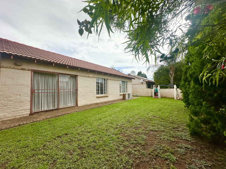 3 Bedroom Property for Sale in Heuwelsig Estate Gauteng