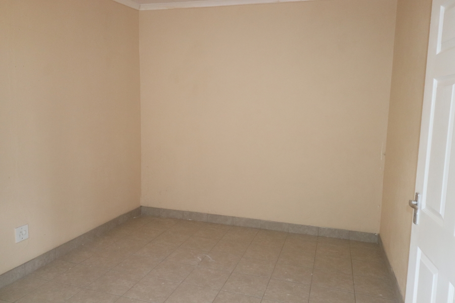 To Let 1 Bedroom Property for Rent in Kempton Park West Gauteng