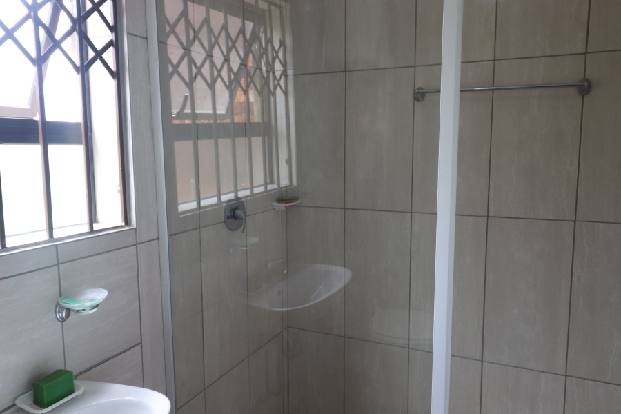 To Let 1 Bedroom Property for Rent in Kempton Park West Gauteng