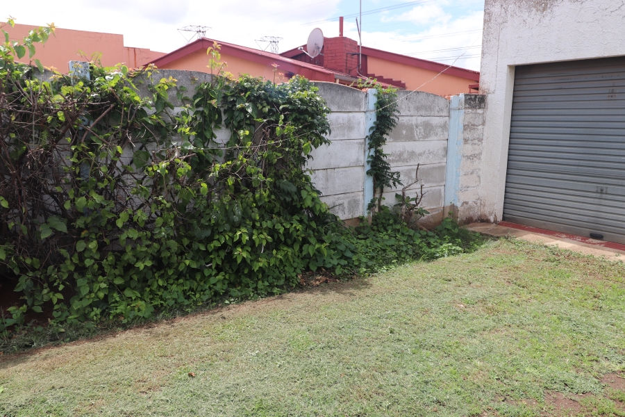 To Let 1 Bedroom Property for Rent in Kempton Park West Gauteng