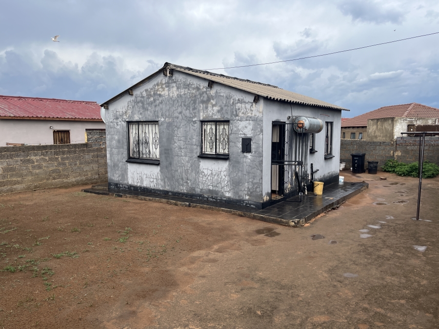 2 Bedroom Property for Sale in Siluma View Gauteng