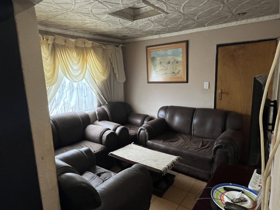 2 Bedroom Property for Sale in Siluma View Gauteng