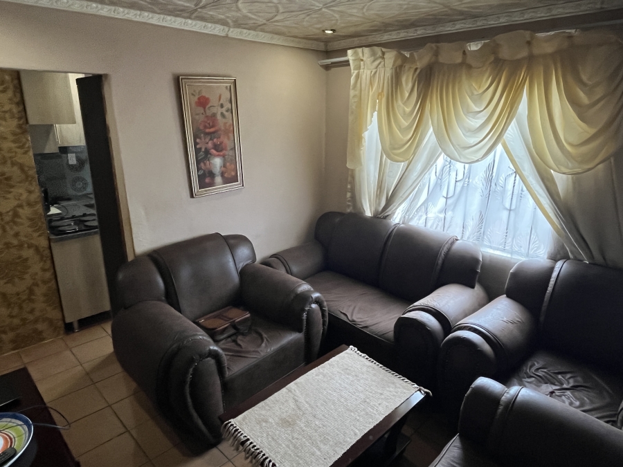 2 Bedroom Property for Sale in Siluma View Gauteng