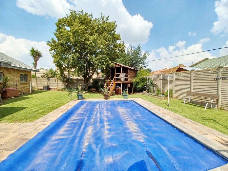 3 Bedroom Property for Sale in Vanderbijlpark SE 4 Gauteng