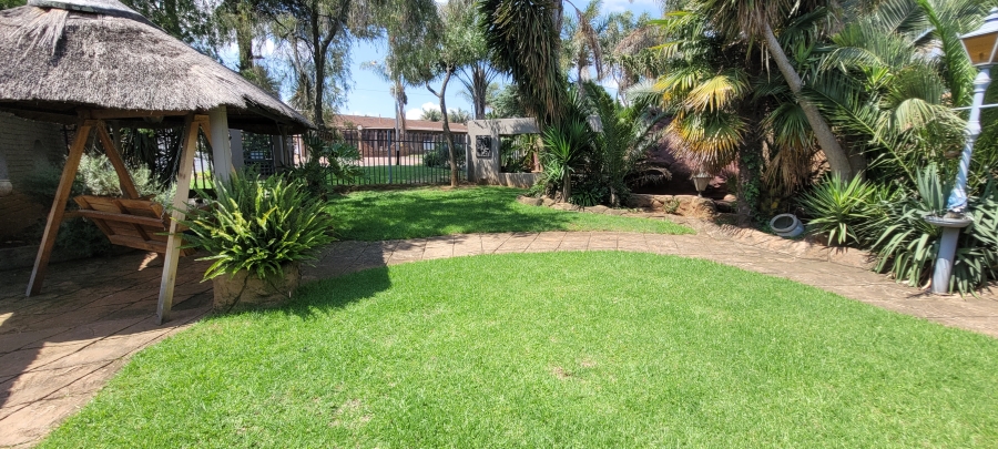 To Let 3 Bedroom Property for Rent in Krugersdorp North Gauteng