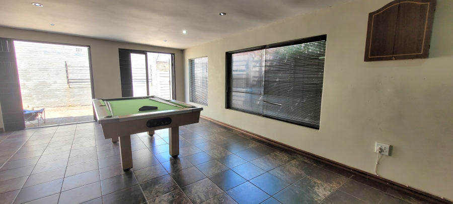 To Let 3 Bedroom Property for Rent in Krugersdorp North Gauteng