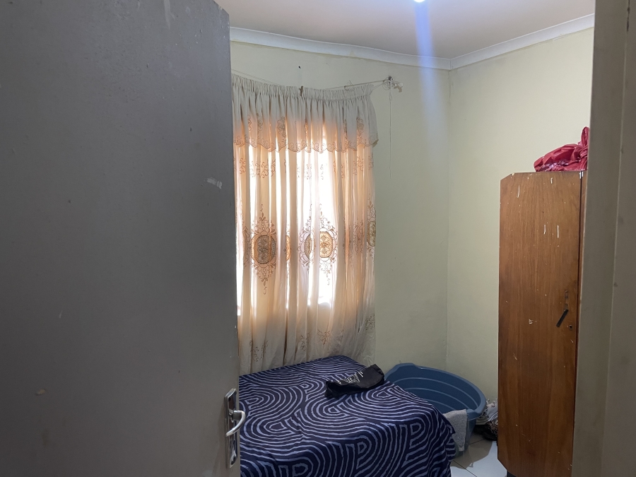 2 Bedroom Property for Sale in Lenasia South Gauteng