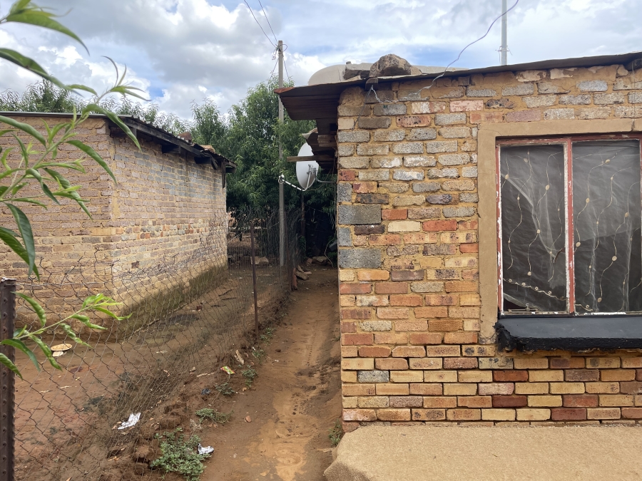 2 Bedroom Property for Sale in Lenasia South Gauteng