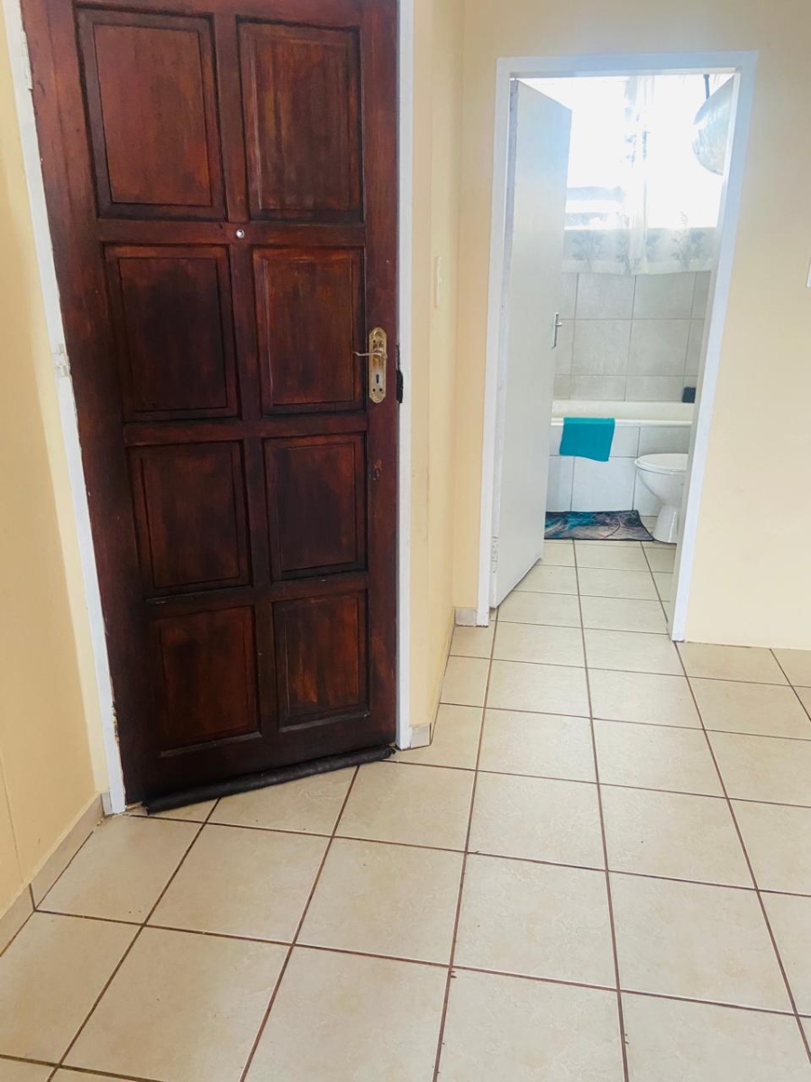 1 Bedroom Property for Sale in Gezina Gauteng