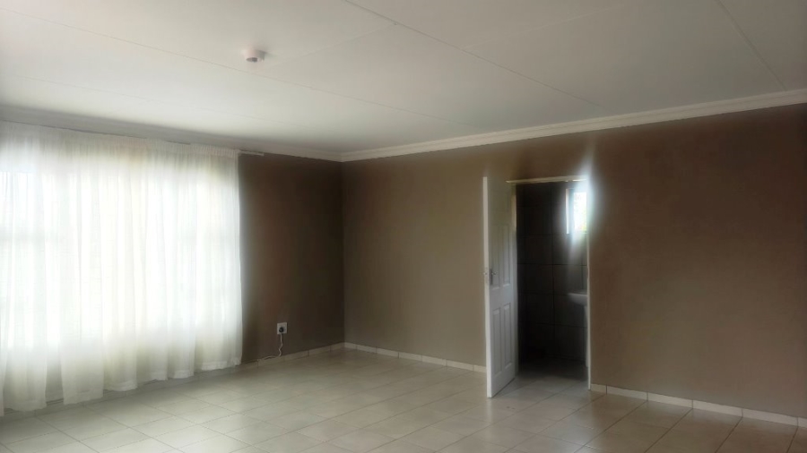 5 Bedroom Property for Sale in Chantelle Gauteng