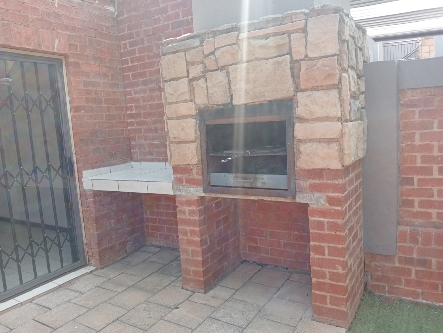 To Let 3 Bedroom Property for Rent in Noordheuwel Gauteng