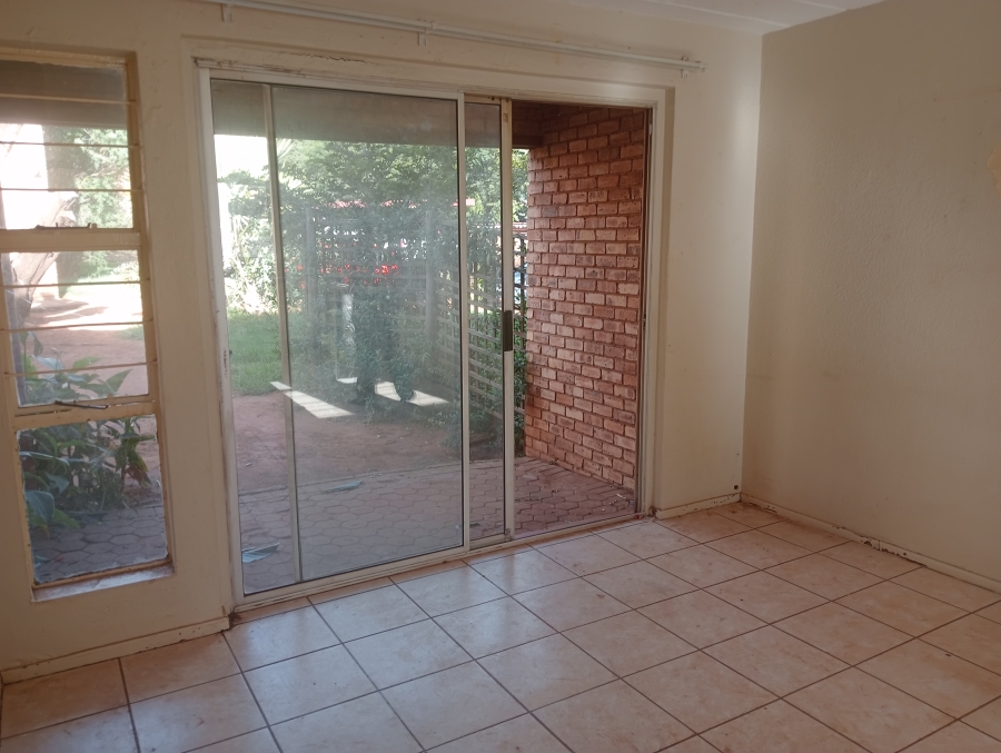 To Let 3 Bedroom Property for Rent in Mindalore Gauteng