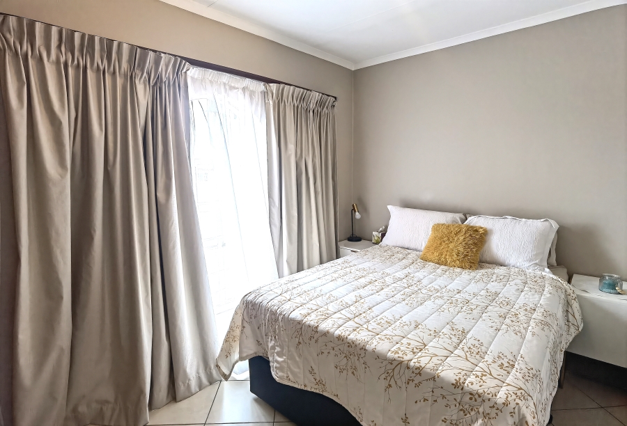 2 Bedroom Property for Sale in Monavoni Gauteng