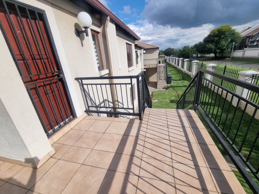 To Let 2 Bedroom Property for Rent in Meyersdal Gauteng