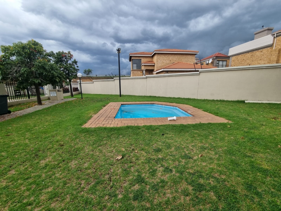 To Let 2 Bedroom Property for Rent in Meyersdal Gauteng