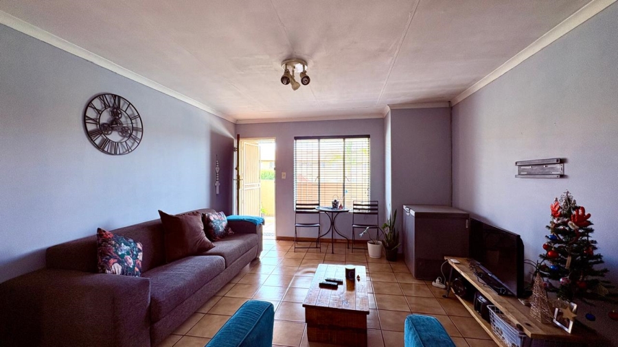 To Let 2 Bedroom Property for Rent in Beyers Park Gauteng