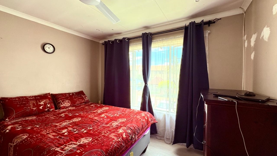 To Let 2 Bedroom Property for Rent in Beyers Park Gauteng