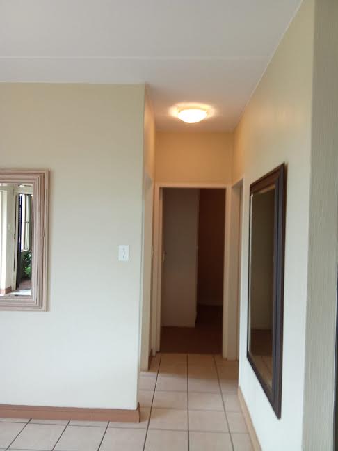 2 Bedroom Property for Sale in Constantia Kloof Gauteng