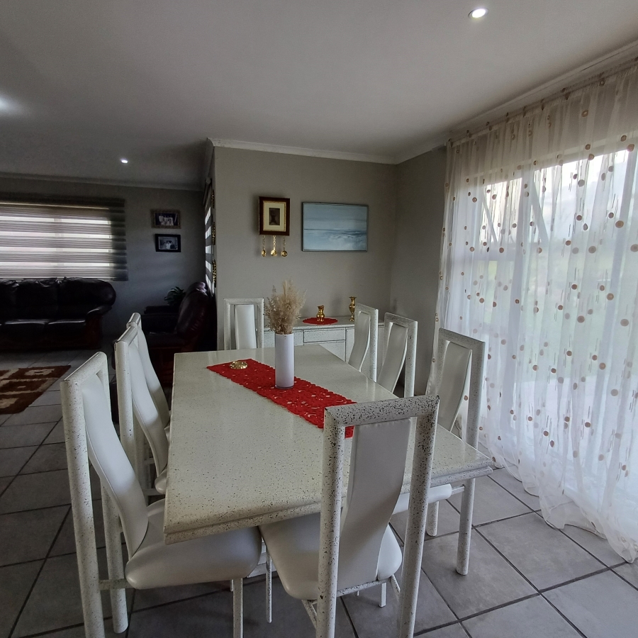 To Let 3 Bedroom Property for Rent in Walker Fruit Farms Gauteng