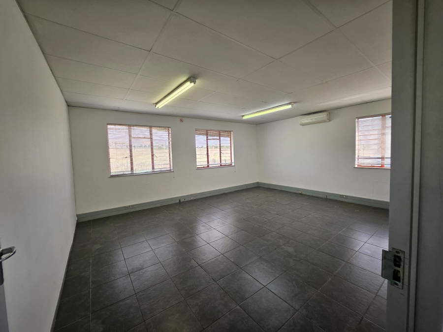 To Let commercial Property for Rent in Samrand Business Park Gauteng