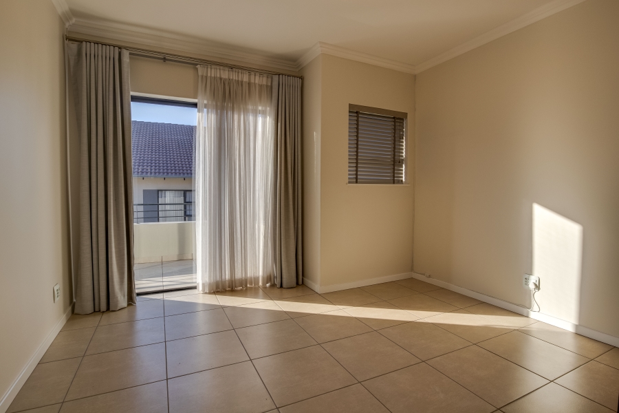 To Let 3 Bedroom Property for Rent in Amorosa Gauteng