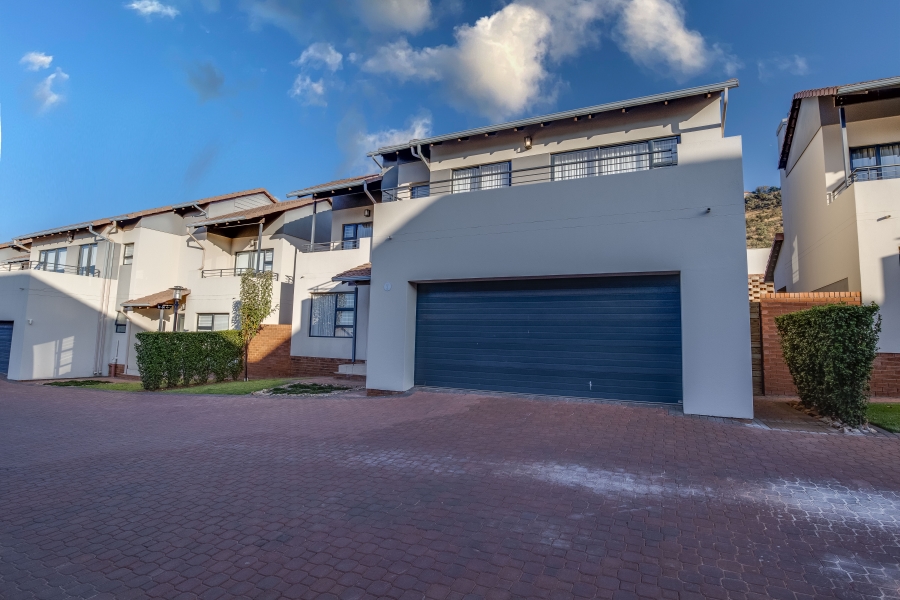 To Let 3 Bedroom Property for Rent in Amorosa Gauteng