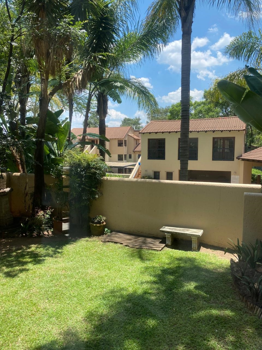 To Let 2 Bedroom Property for Rent in Bryanston East Gauteng