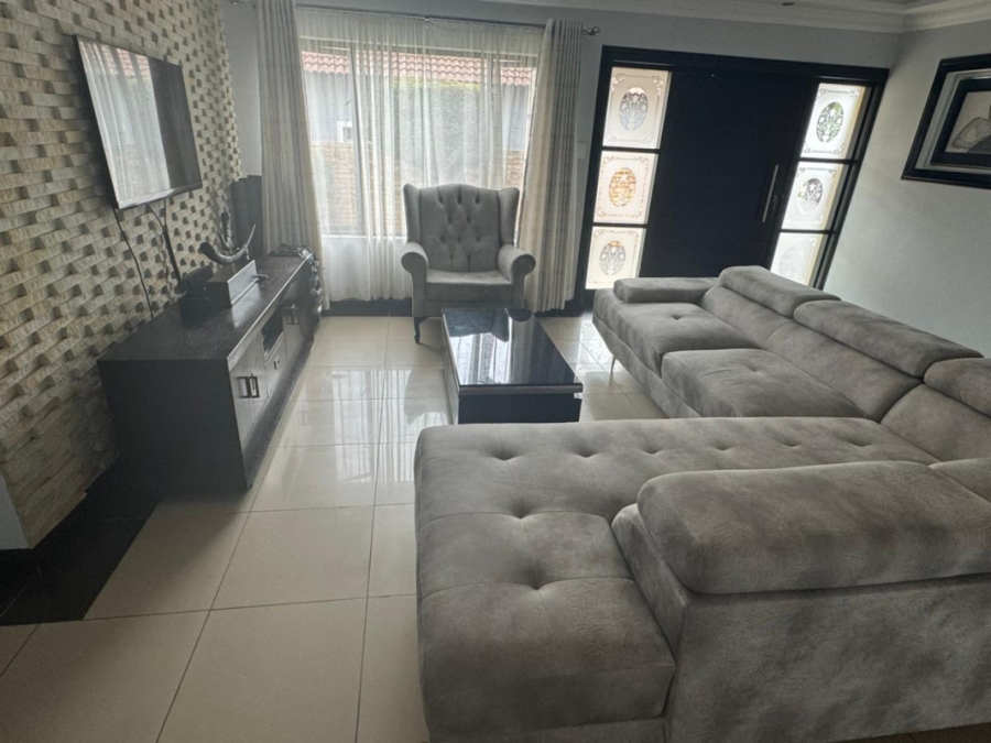 4 Bedroom Property for Sale in Greenstone Hill Gauteng