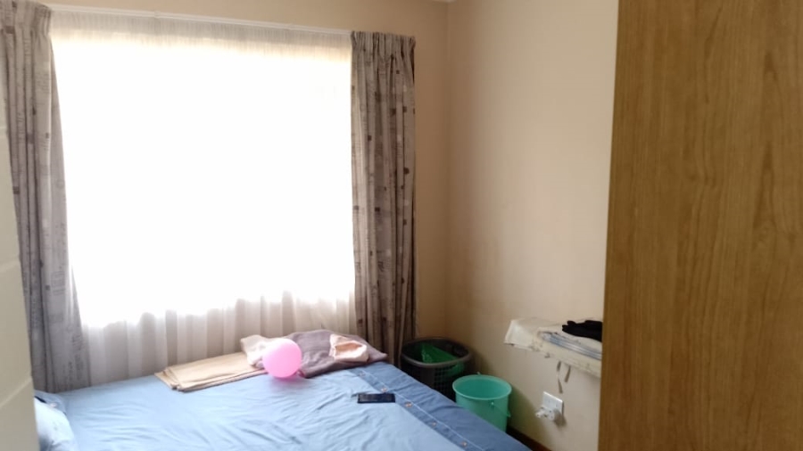 To Let 2 Bedroom Property for Rent in Monavoni Gauteng