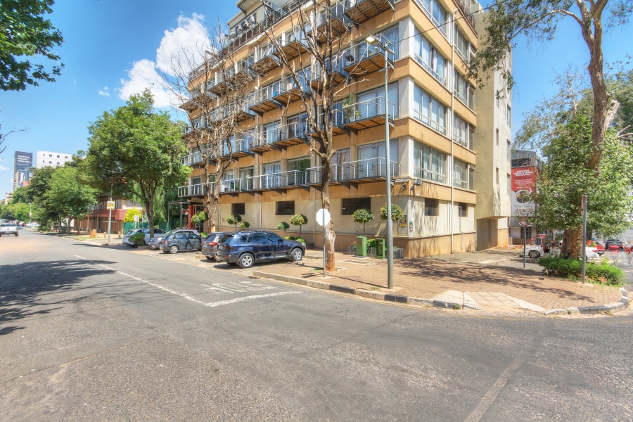 1 Bedroom Property for Sale in Braamfontein Gauteng