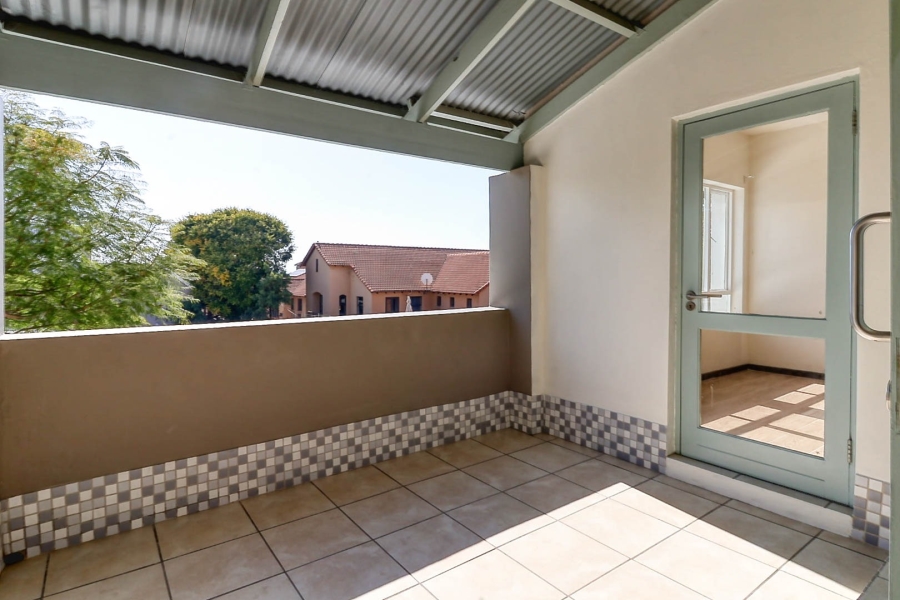 To Let 2 Bedroom Property for Rent in Fourways Gauteng