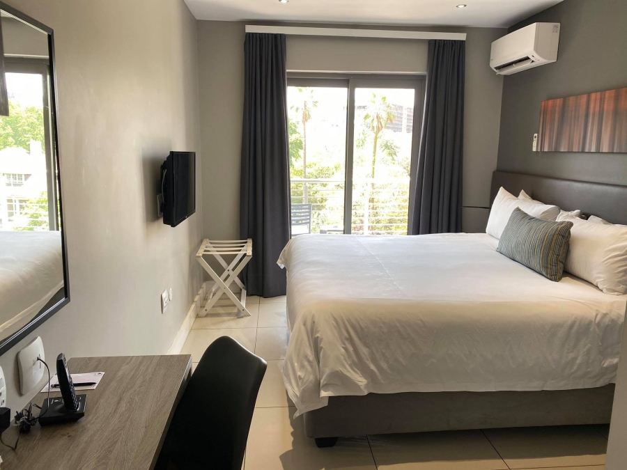 To Let 1 Bedroom Property for Rent in Rosebank Gauteng