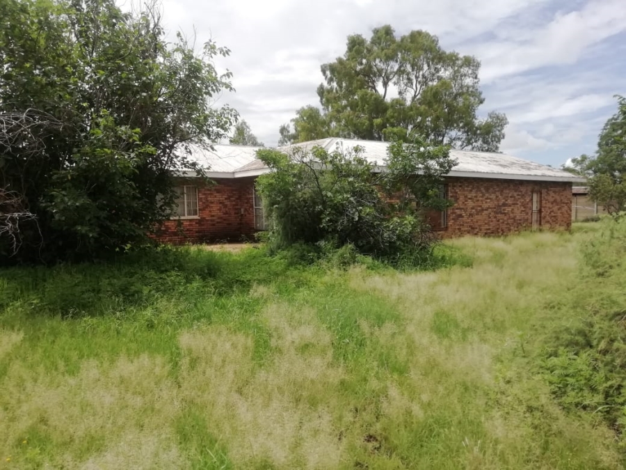 3 Bedroom Property for Sale in Mullerstuine Gauteng