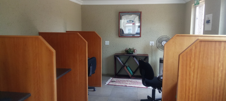 To Let 5 Bedroom Property for Rent in Power Park Gauteng