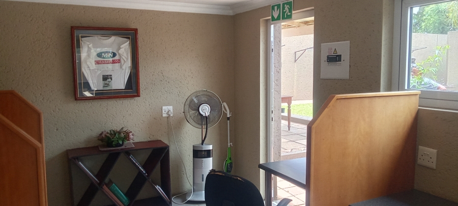 To Let 5 Bedroom Property for Rent in Power Park Gauteng