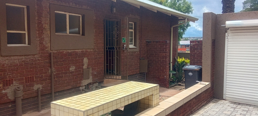 To Let 5 Bedroom Property for Rent in Power Park Gauteng