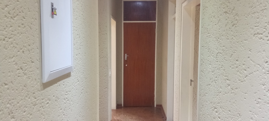 To Let 5 Bedroom Property for Rent in Power Park Gauteng