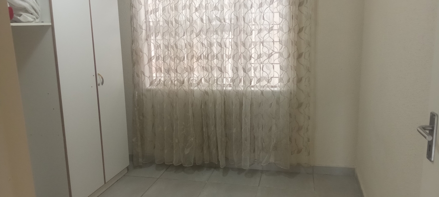 2 Bedroom Property for Sale in Protea North Gauteng