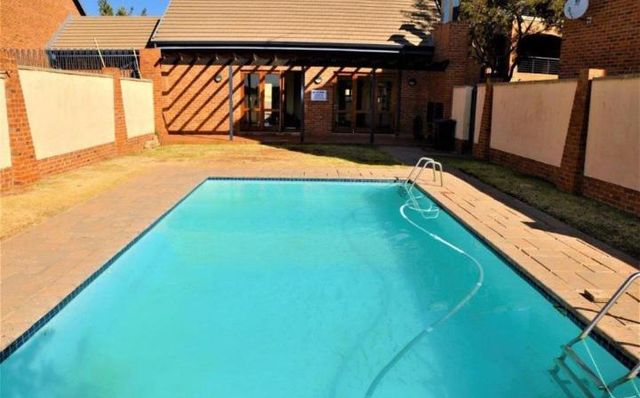 To Let 3 Bedroom Property for Rent in Carlswald Gauteng