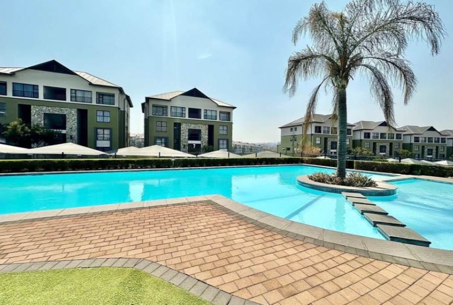 To Let 2 Bedroom Property for Rent in Waterfall Gauteng