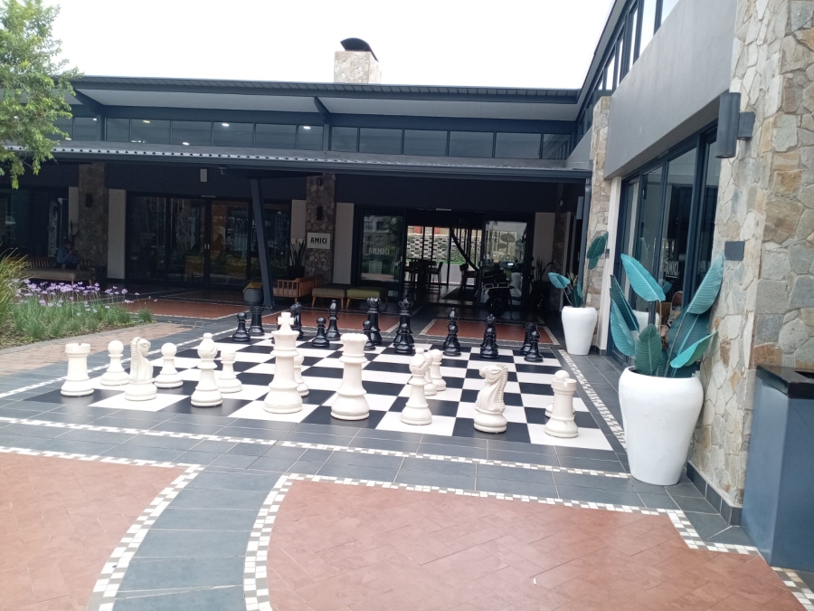 To Let 2 Bedroom Property for Rent in Waterfall Gauteng