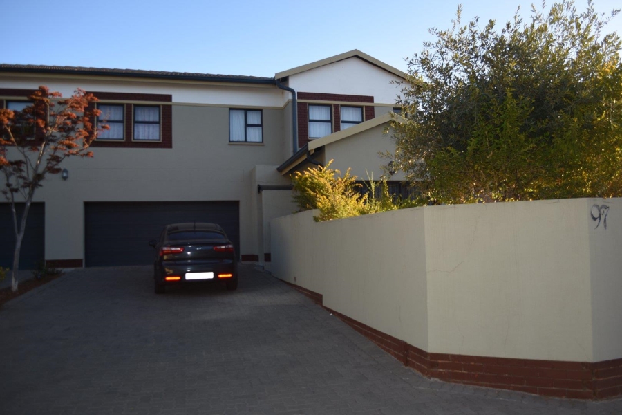 4 Bedroom Property for Sale in Equestria Gauteng