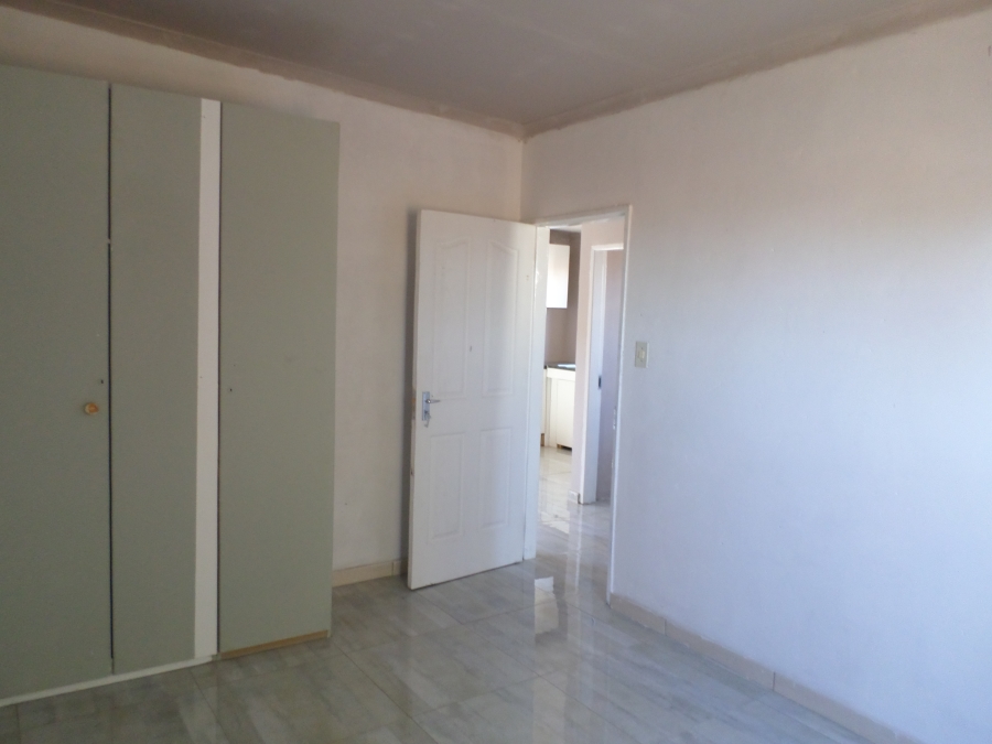 To Let 2 Bedroom Property for Rent in Sophiatown Gauteng