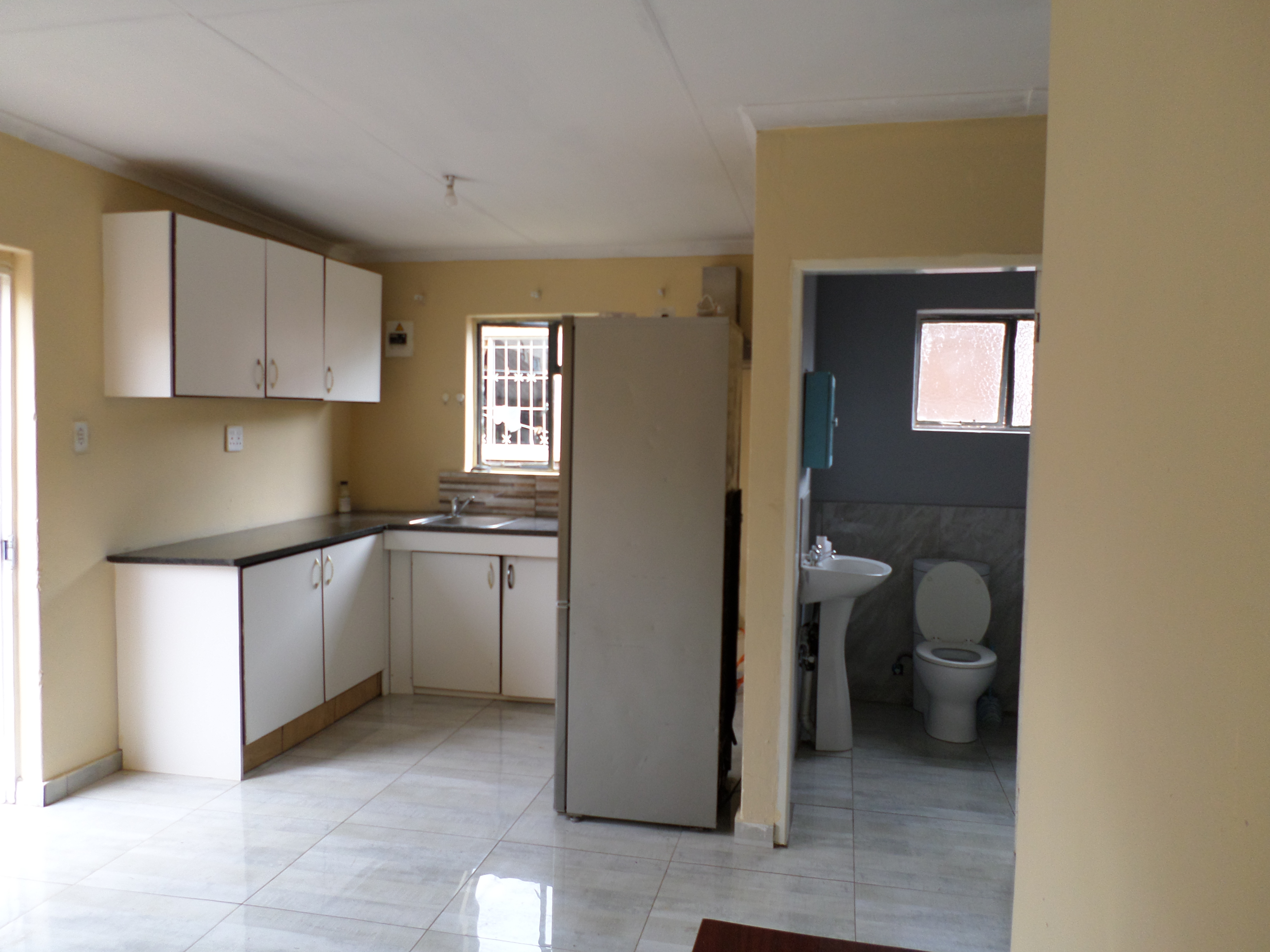 To Let 2 Bedroom Property for Rent in Sophiatown Gauteng