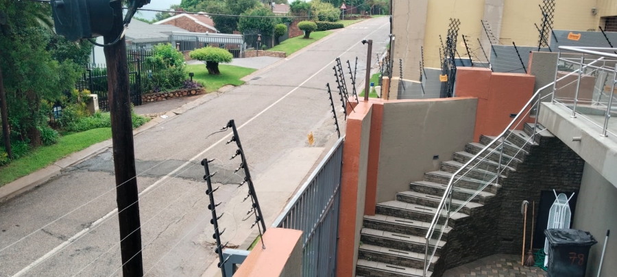 To Let 5 Bedroom Property for Rent in Noordekrans Gauteng