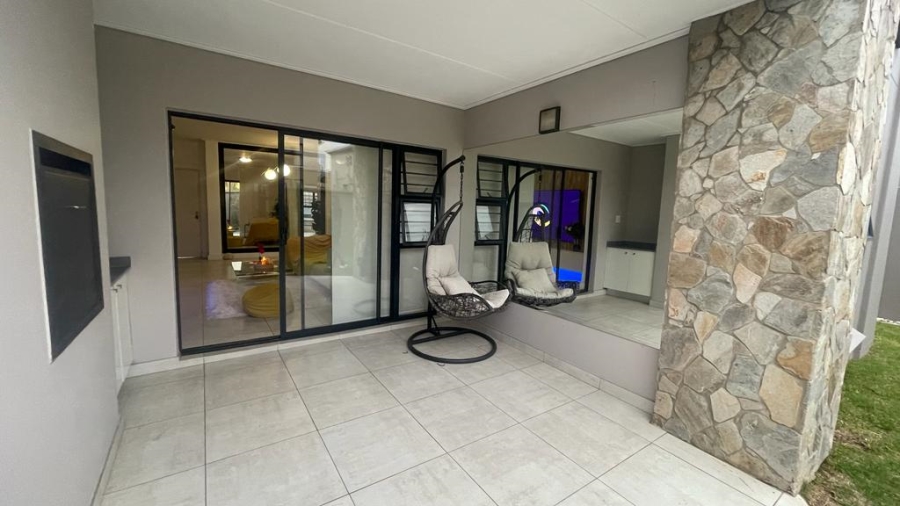 To Let 3 Bedroom Property for Rent in Waterfall Gauteng