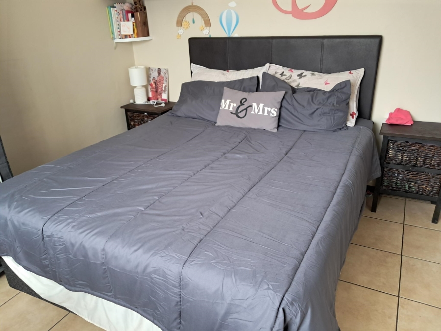 2 Bedroom Property for Sale in Sonneveld Gauteng