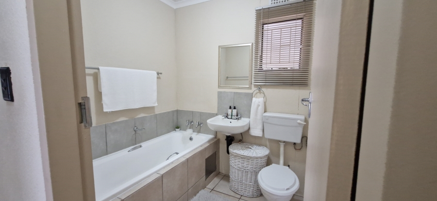 2 Bedroom Property for Sale in Gem Valley Gauteng