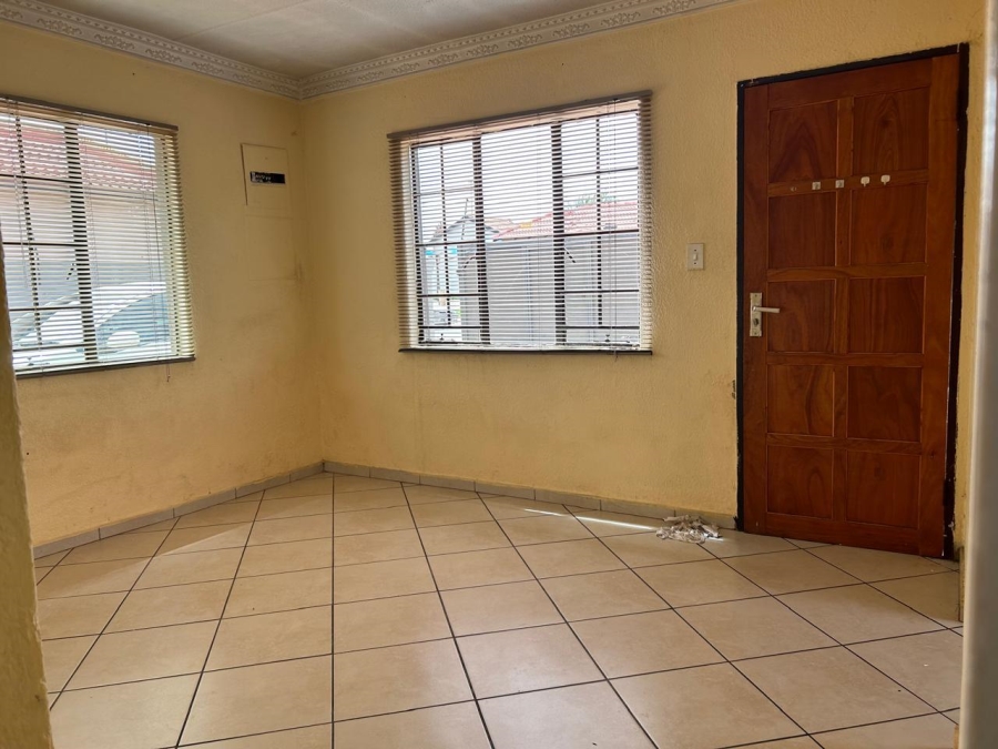 2 Bedroom Property for Sale in Vosloorus Gauteng