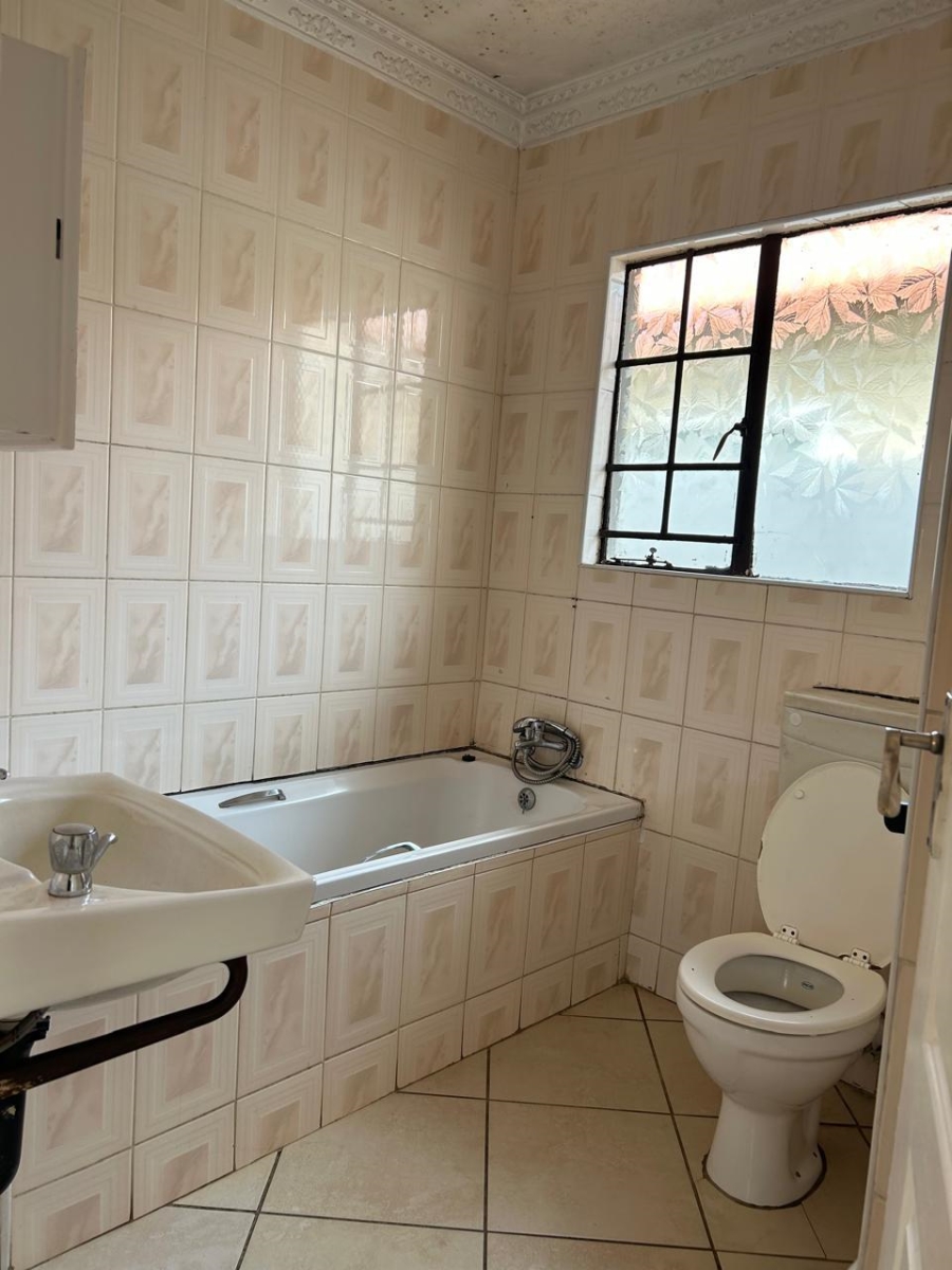 2 Bedroom Property for Sale in Vosloorus Gauteng